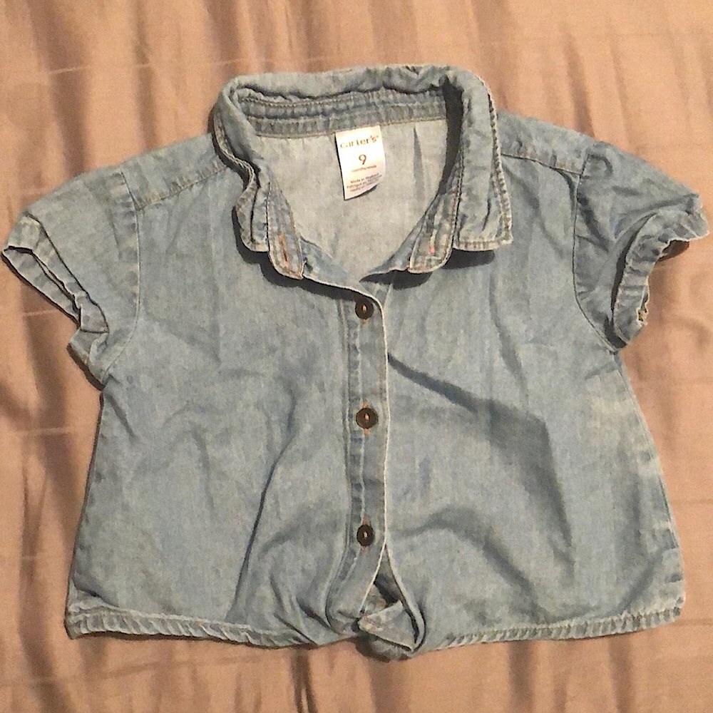 Carter’s denim shirt with tie knot detail. Size 9m